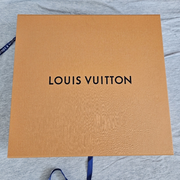 Louis Vuitton packaging set Bundle. - Picture 4 of 11